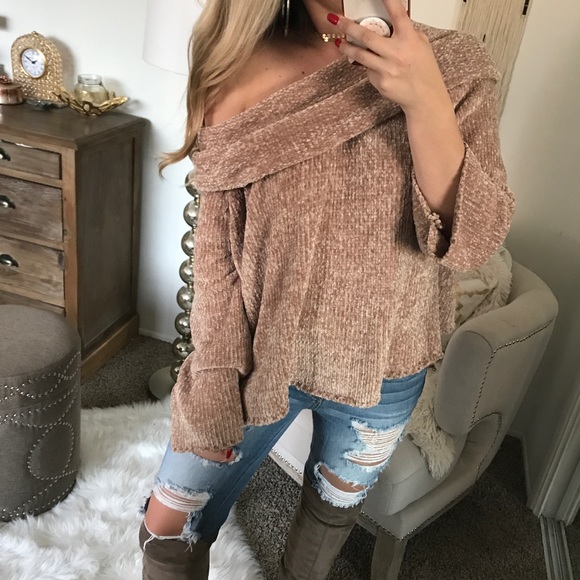 LAST1•🆕 Champagne Off Shoulder Chenille Sweater - Picture 2 of 5
